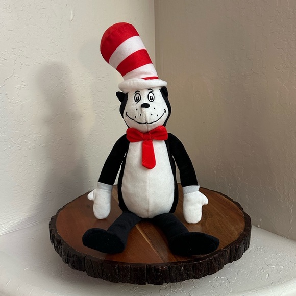 📚Kohl's Cares® Dr. Seuss Cat in the Hat Plush📚 - Picture 1 of 8